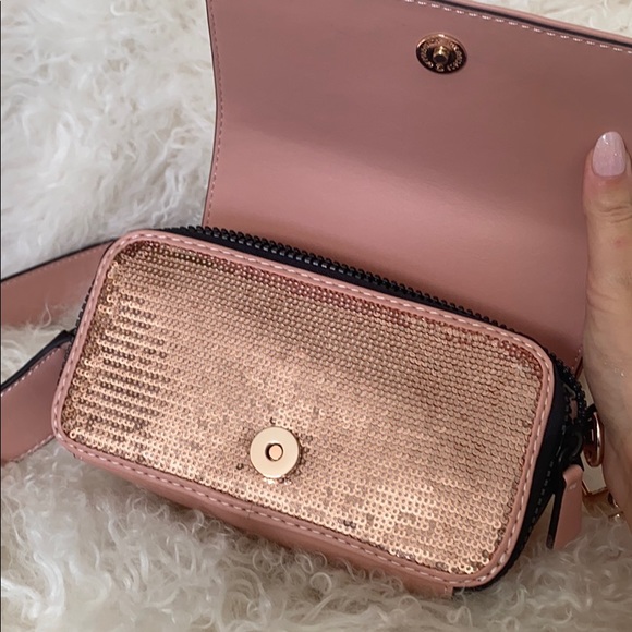 Guess Mini Shoulder Bag Pink Sequins - Picture 5 of 8